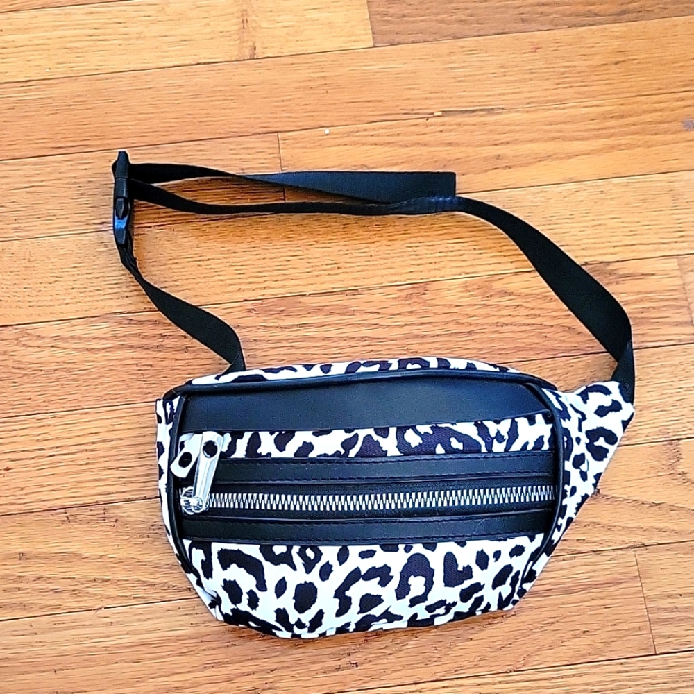 Leopard print fanny pack